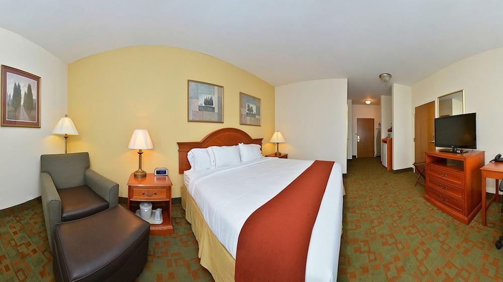 Holiday Inn Express Hotel & Suites Petersburg/Dinwiddie By Ihg Eksteriør billede