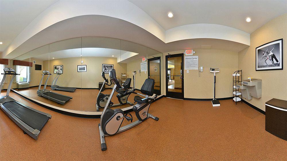 Holiday Inn Express Hotel & Suites Petersburg/Dinwiddie By Ihg Eksteriør billede