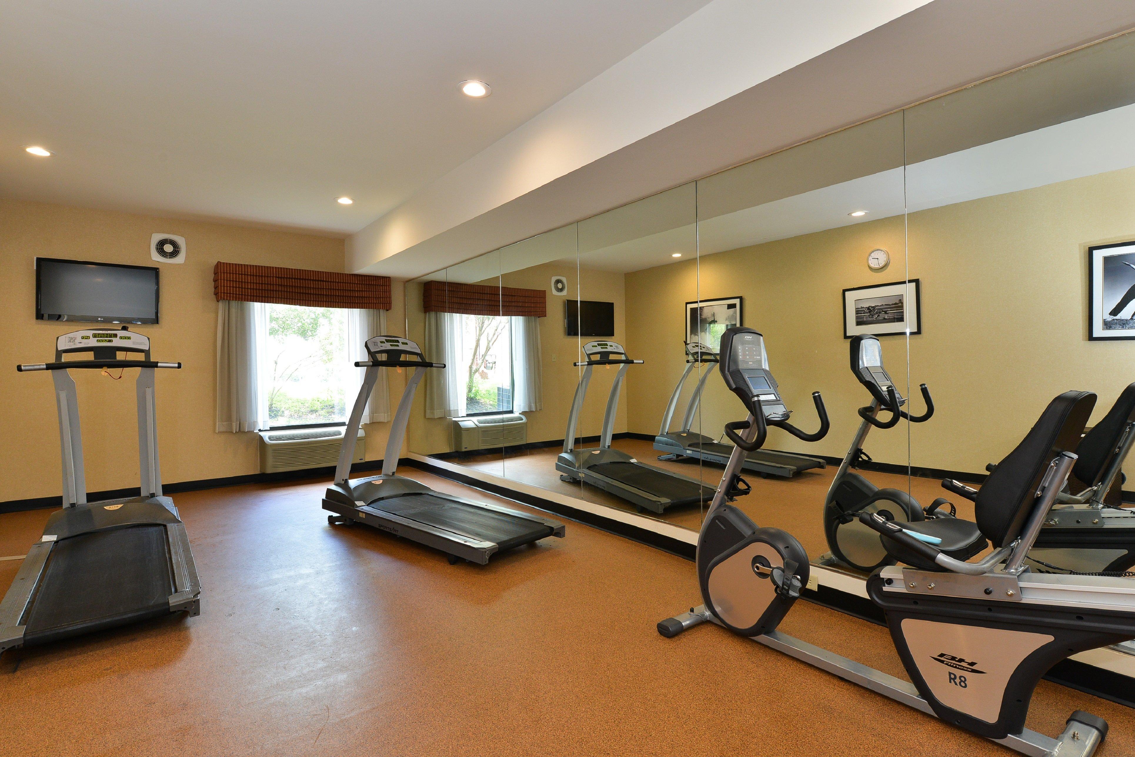 Holiday Inn Express Hotel & Suites Petersburg/Dinwiddie By Ihg Eksteriør billede