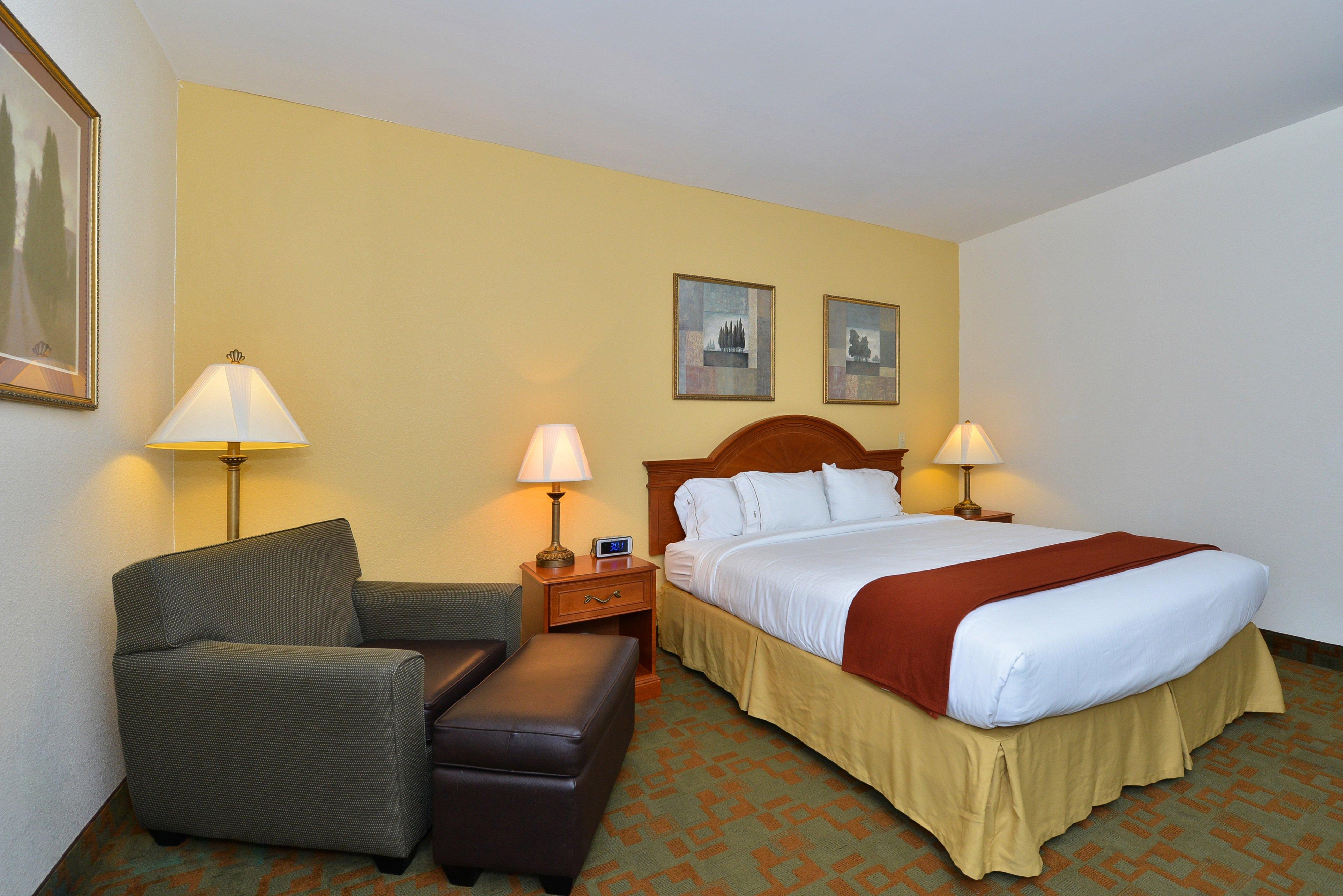 Holiday Inn Express Hotel & Suites Petersburg/Dinwiddie By Ihg Eksteriør billede